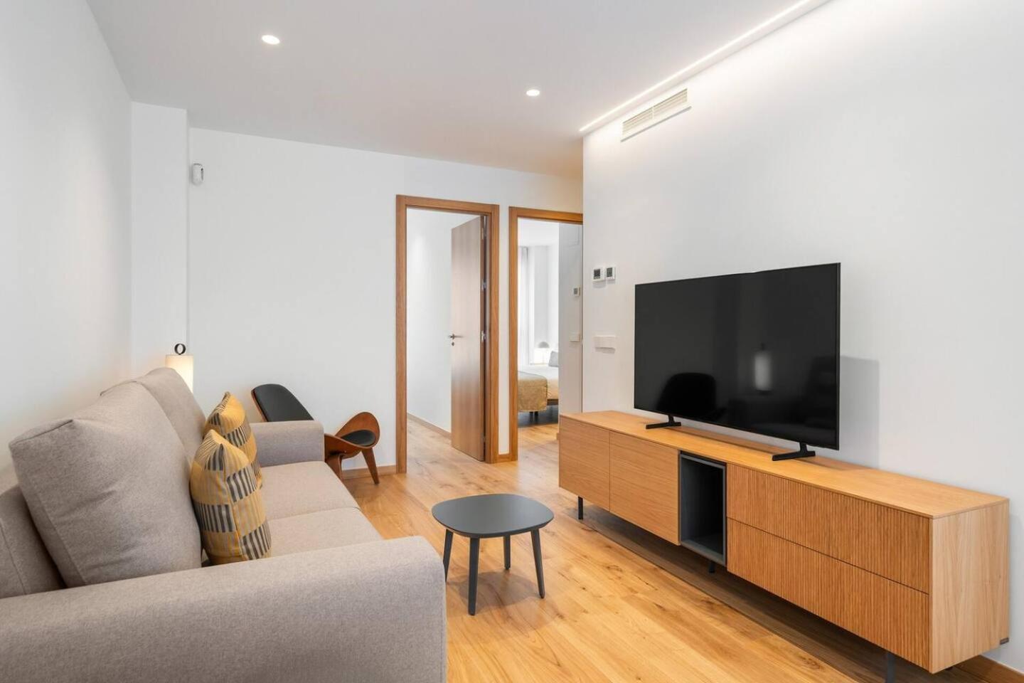 Elegance & Comfort In Chamberi - 4a *